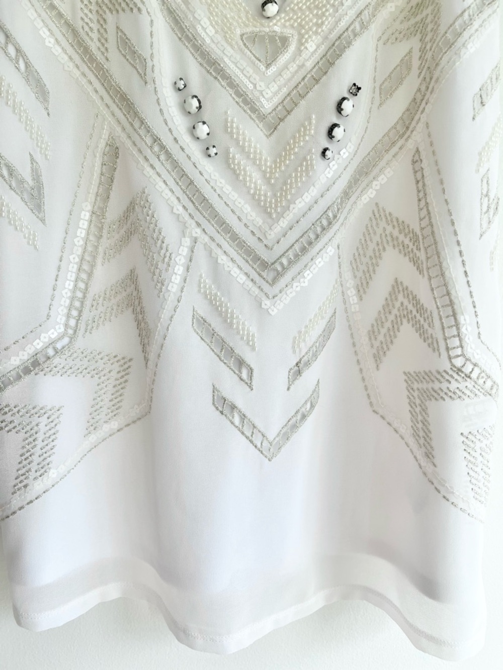 Express Women’s White Embellished Tank with Sequins & Beads | Small - Picture 4 of 8